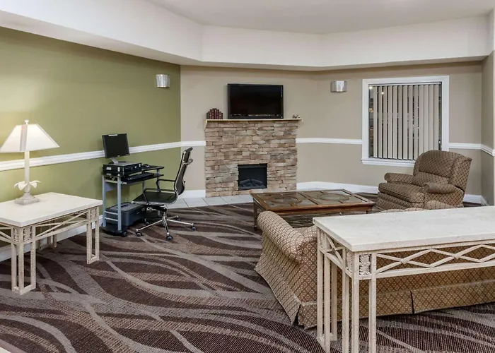 Super 8 By Wyndham Rochester